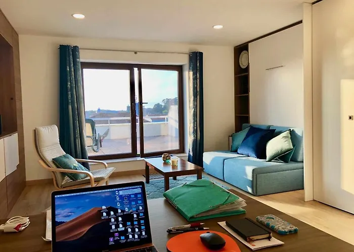 Imowemo Ovar Multifuncional Penthouse Studios